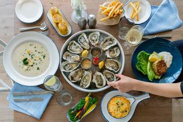 RCI Hooked Seafood - High Resolution 0.jpg